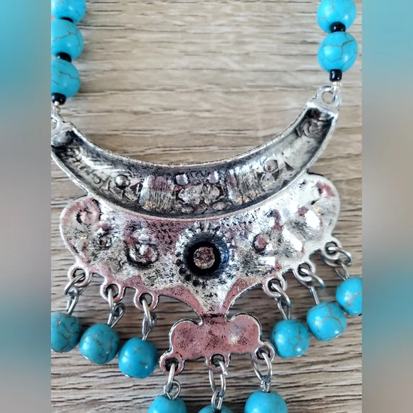 Silver Pewter & Turquoise Necklace, boutique - Picture 5 of 6